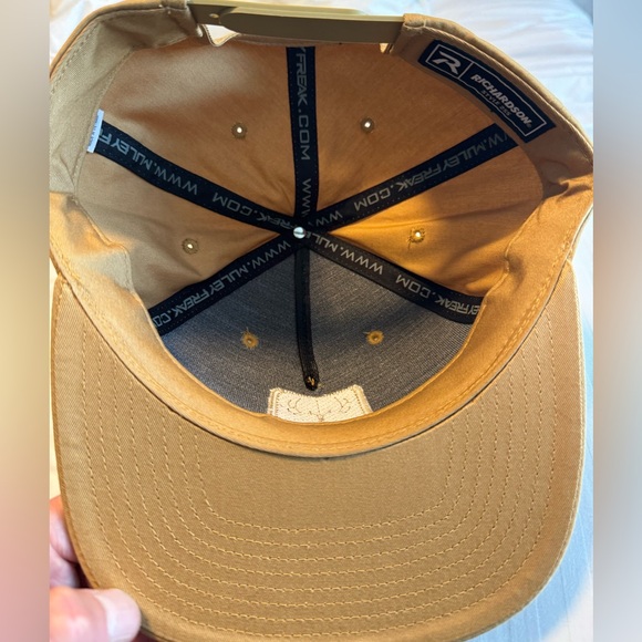 Muley Freak snapback hat.. hat is brand new. Goldish color - Picture 2 of 4